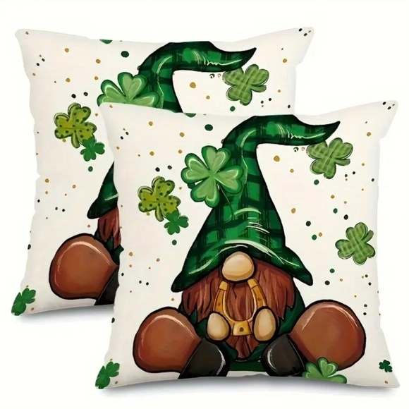 🍀 NEW St Patrick's Day Shamrock‎ Lucky Gnome 2 Piece Pillow Cases 17.25 x 17.5 - Picture 1 of 1